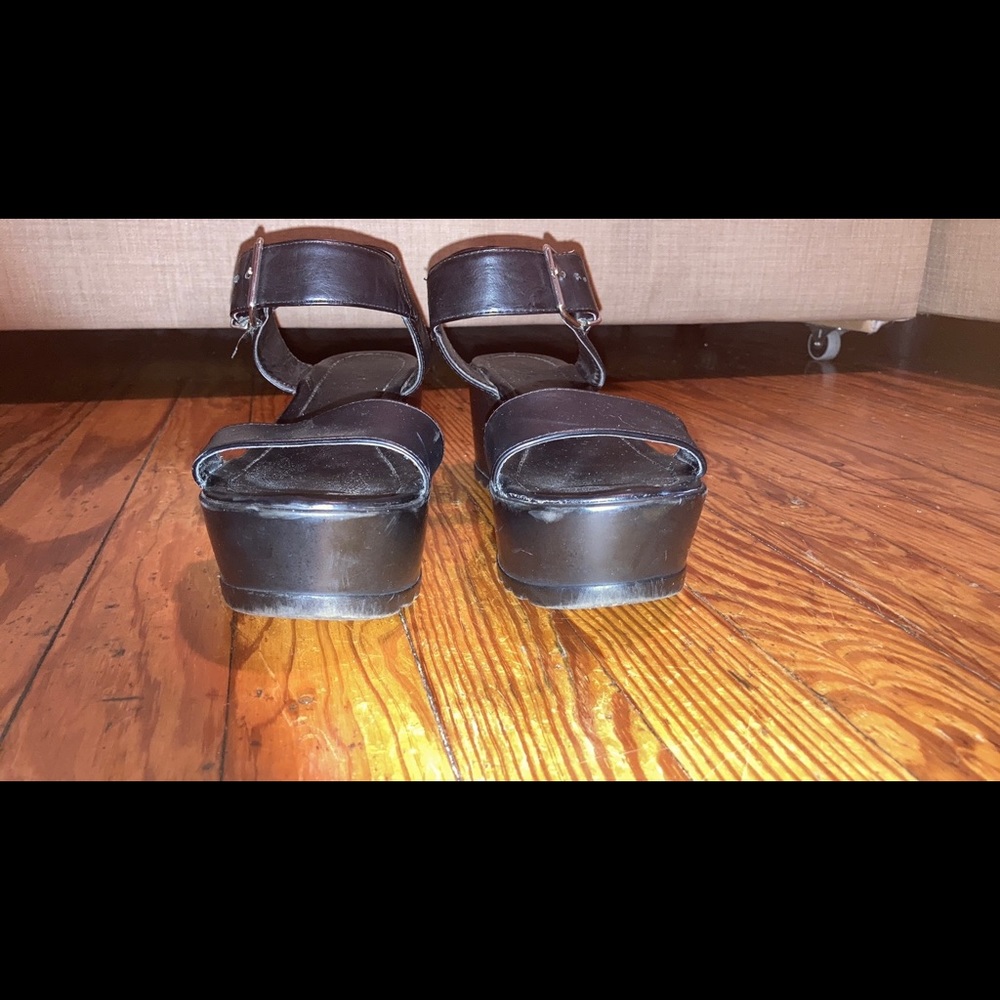 Platform Sandals - Picture 5 of 6